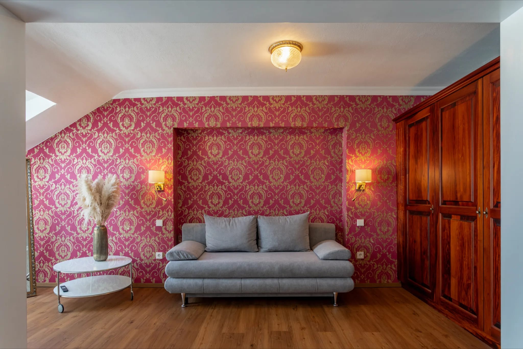 Suite 201